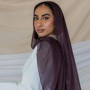 Vela scarves Deep Berry